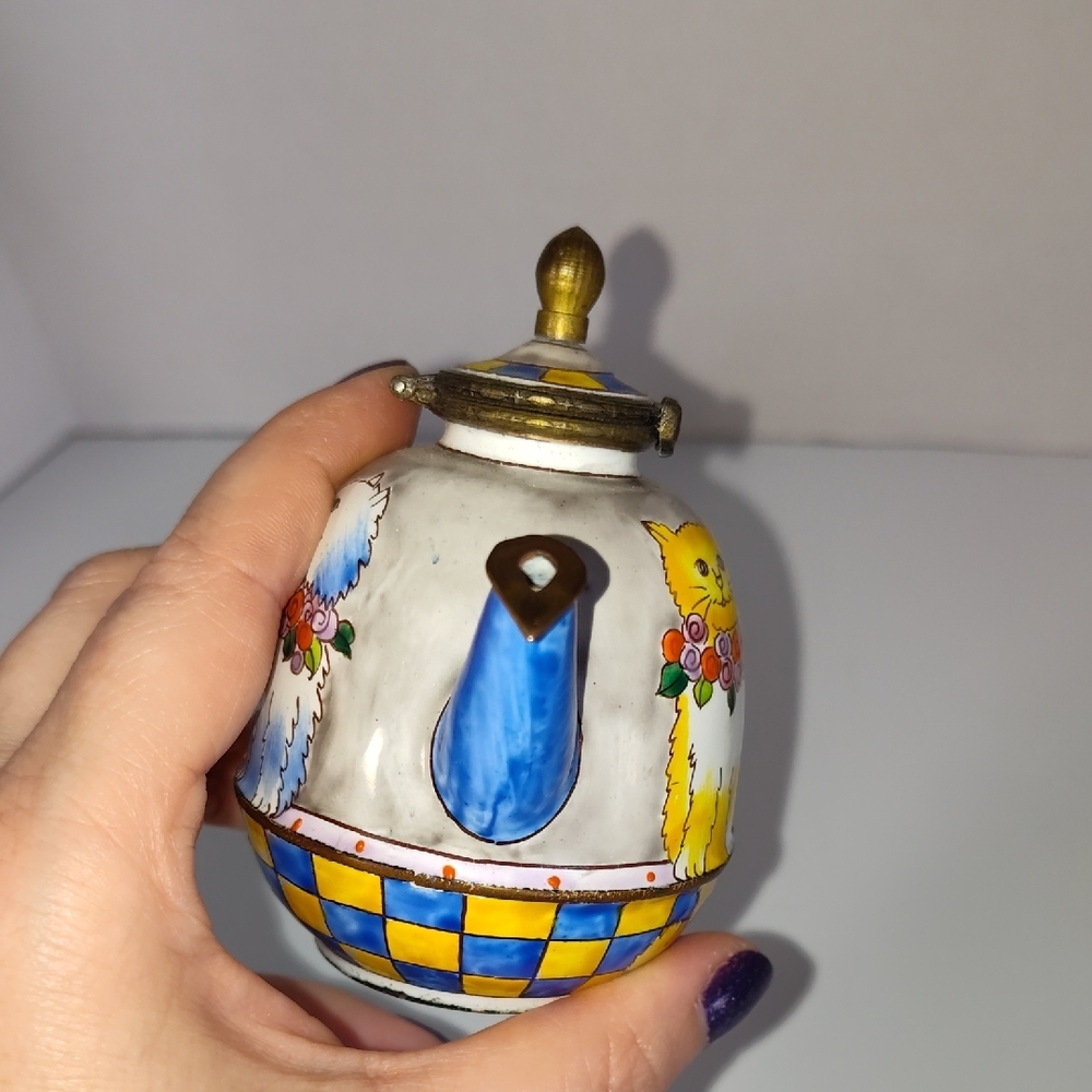 Kelvin Chen Enamel Teapot Trinket Boxes Hand Painted On Copper Two Cats - Picture 10 of 14